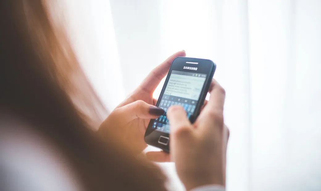 Como escrever mensagens de WhatsApp que o cliente responde